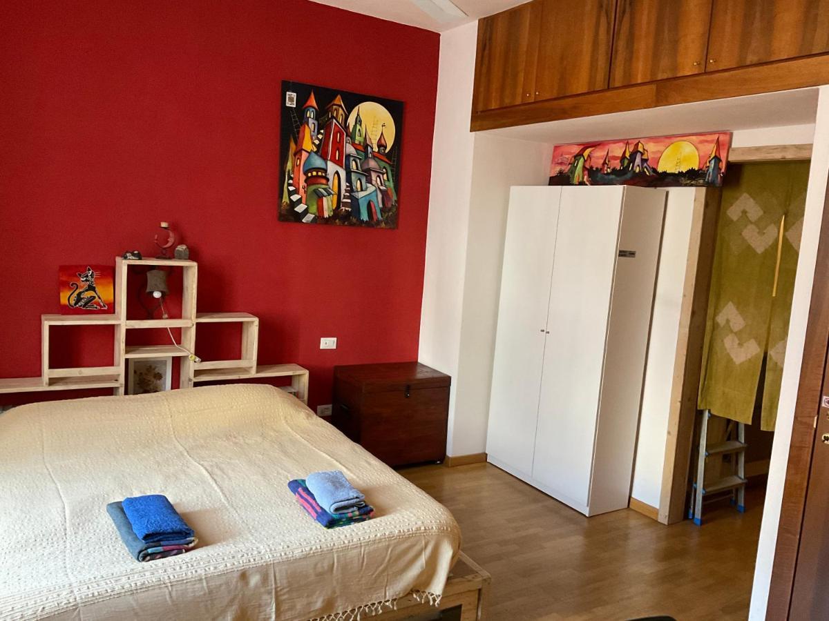 Isolab: Monolocale In Zona Isola Appartement Milaan Buitenkant foto